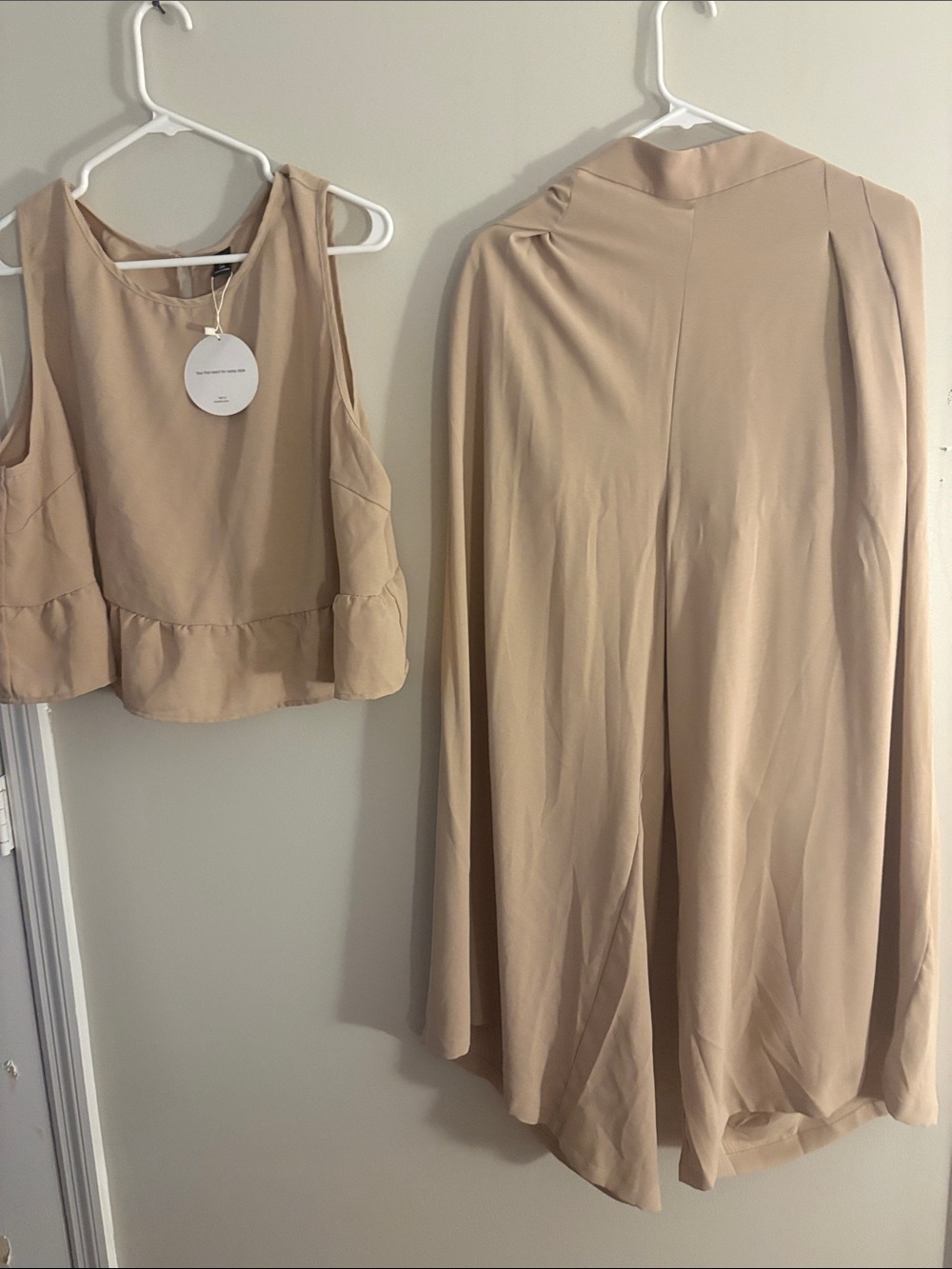 SHEIN Beige Cropped Tank with Ruffled Hem